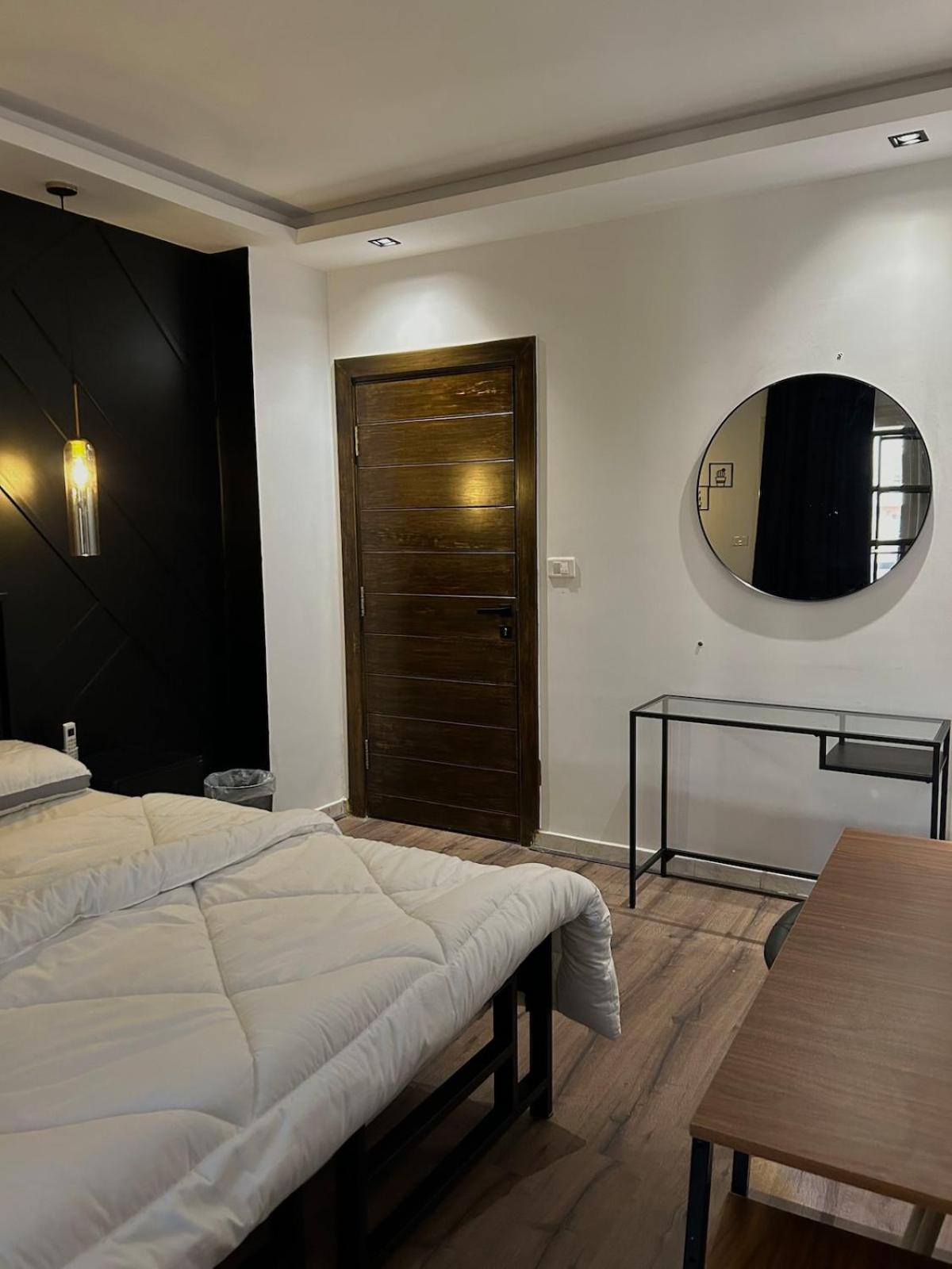 Apartment Rehab Service